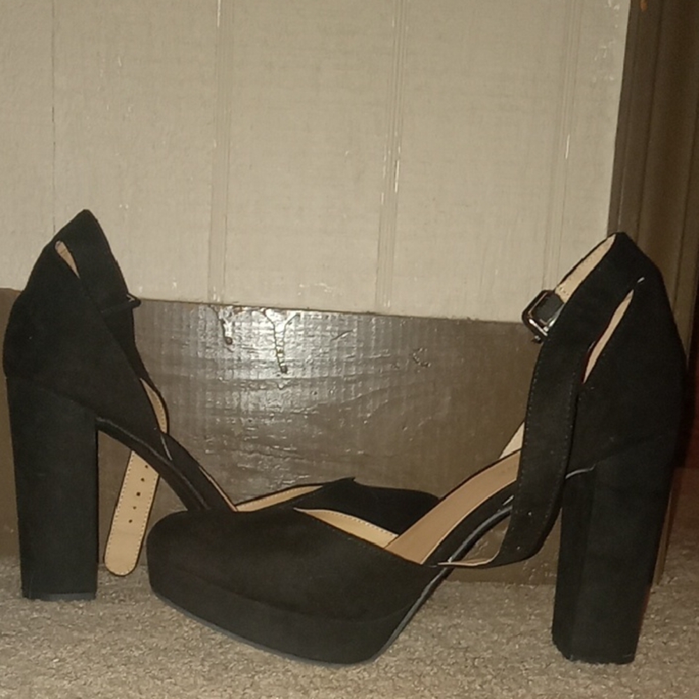 Sun + Stone Black Chunky Heels